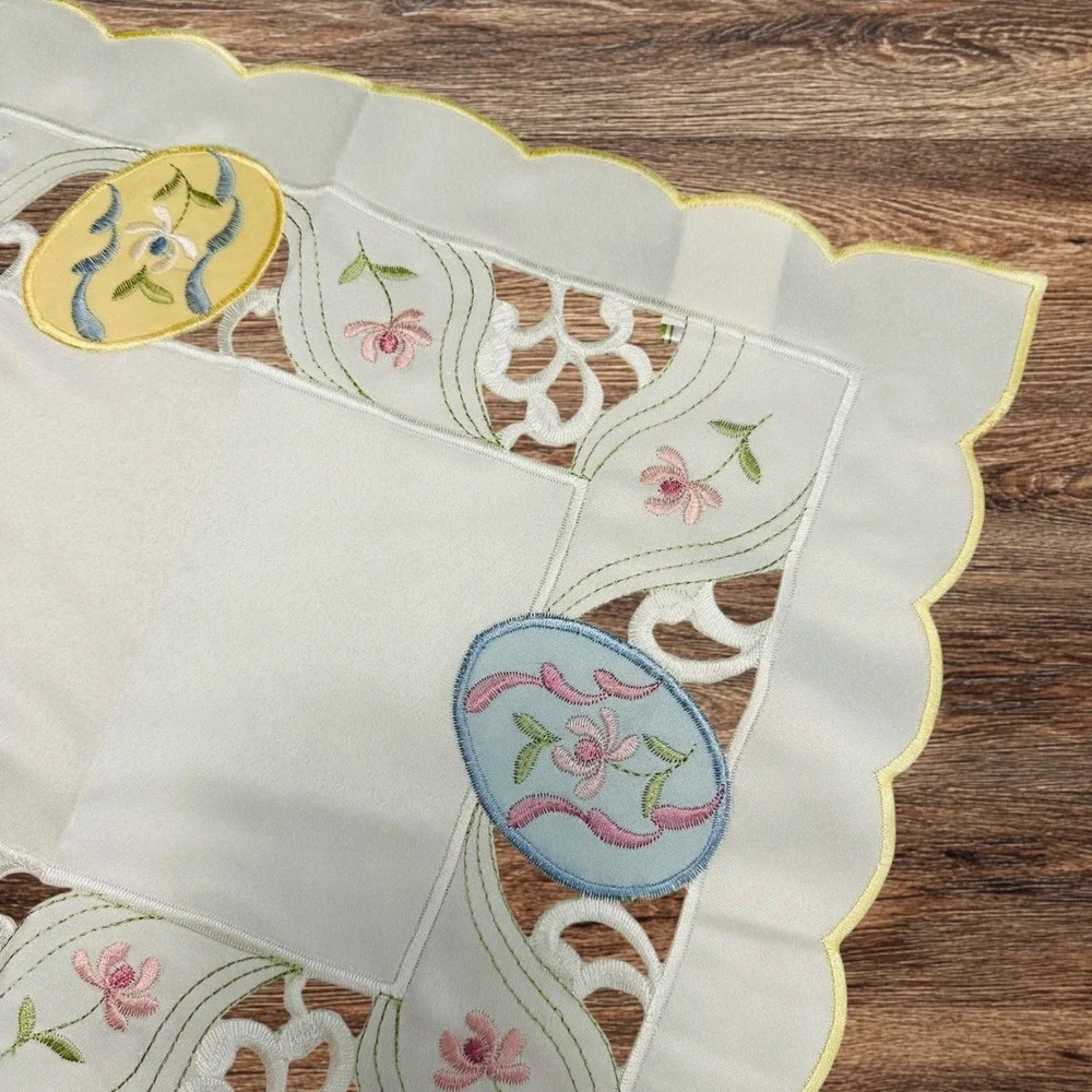 Wimpole Street Creations Embroidered Easter Eggs 4 Pc Placemats - New